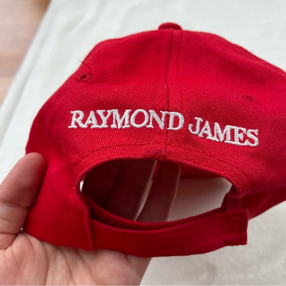 Vintage Tampa Bay Buccaneers Hat - Picture 3 of 3